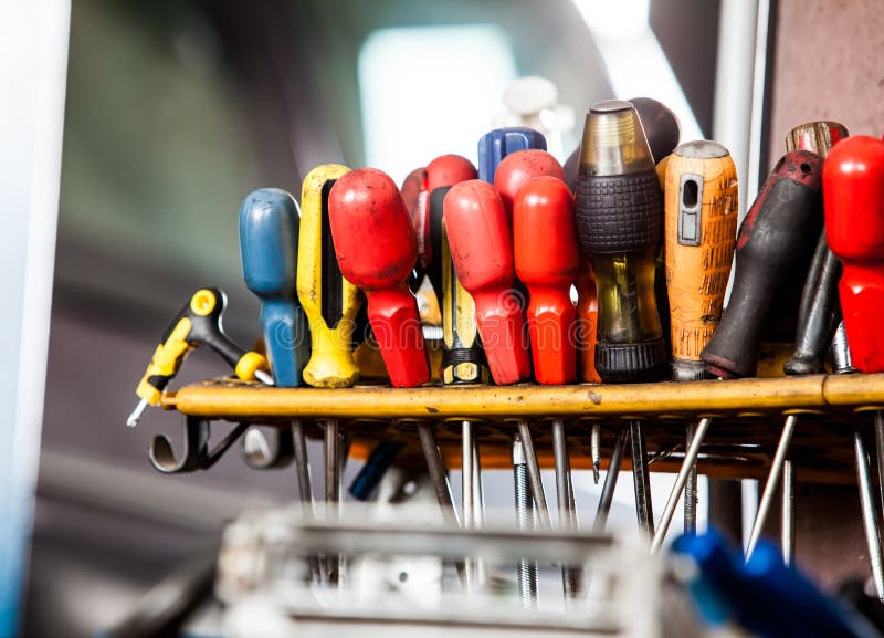 15 Important Automotive Tools